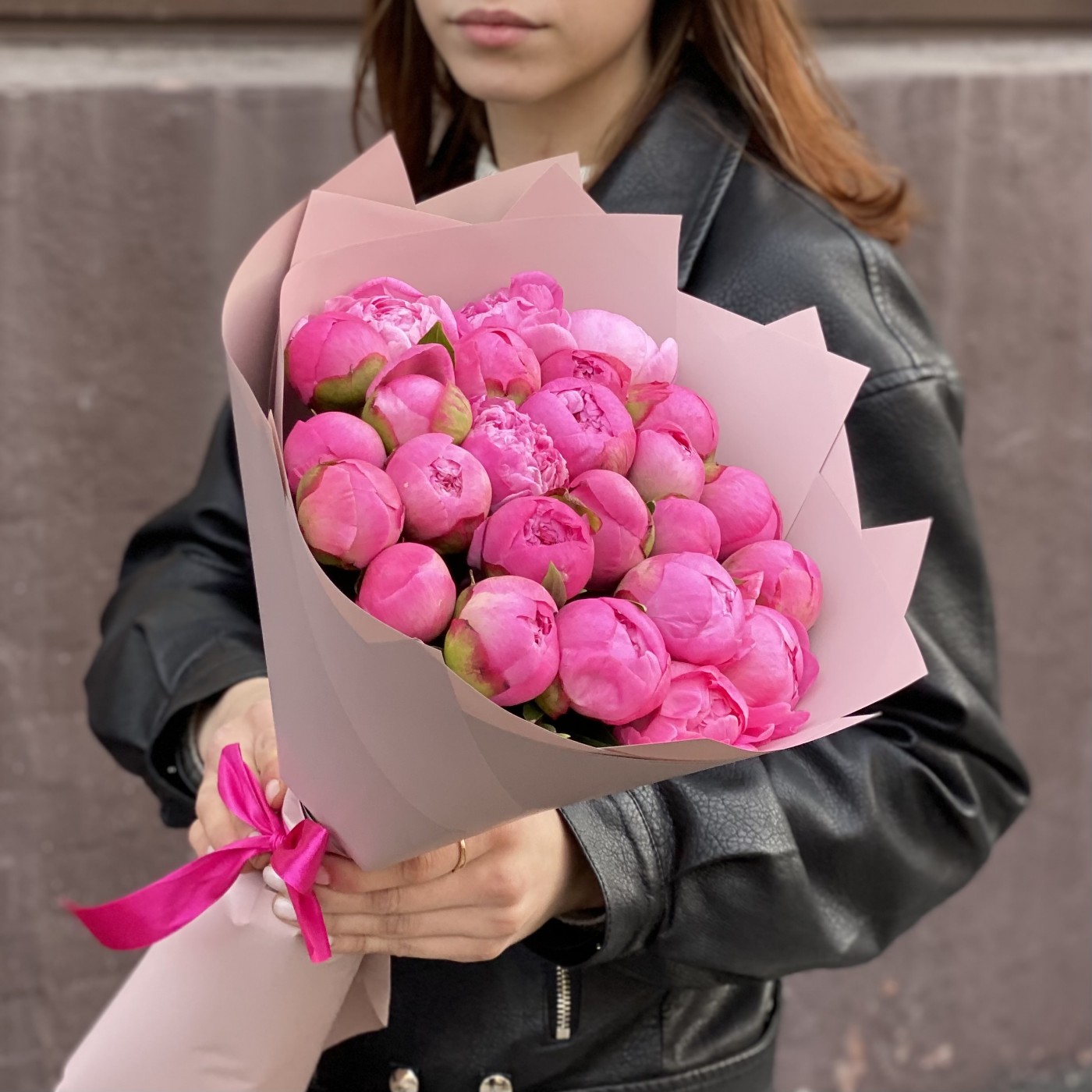 25 розовых пионов Флеминг